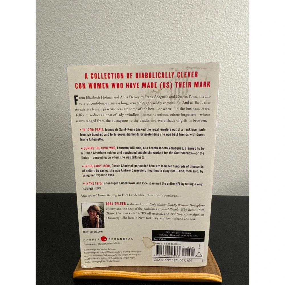 Confident Women Tori Telfer True Crime Paperback Book First Edition 2021